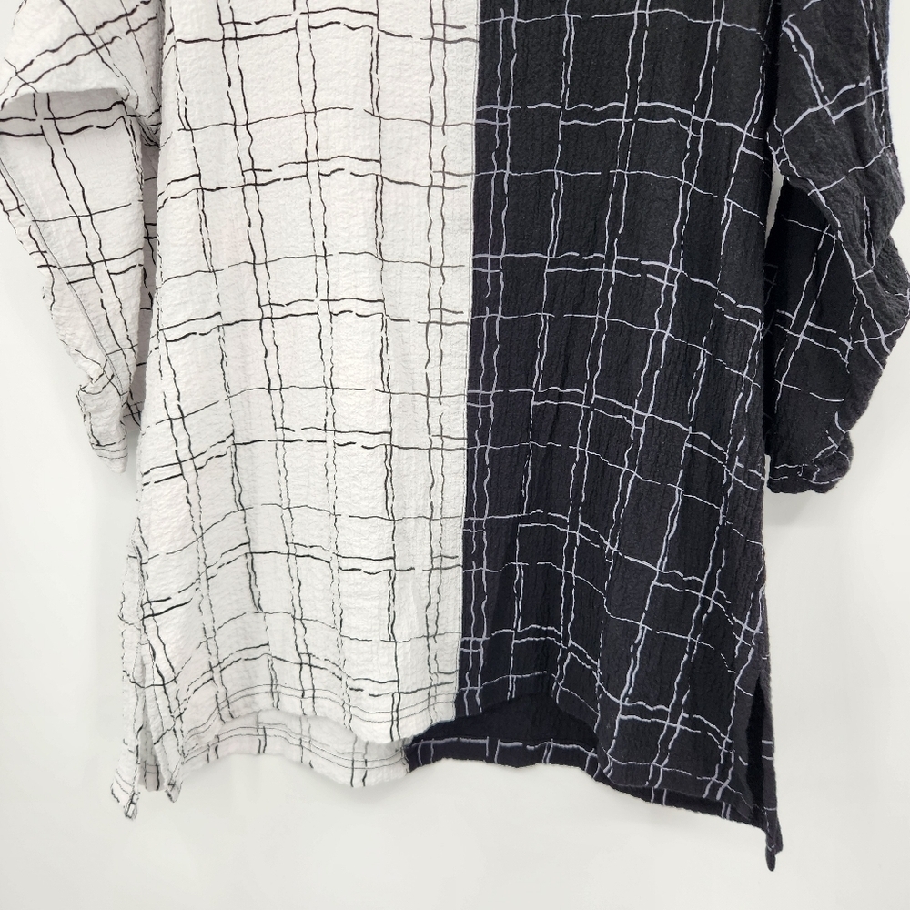 Ali Miles 3/4 Tunic Top Womens Size Large Printed Black White Ruched Sleeve - Picture 3 of 9